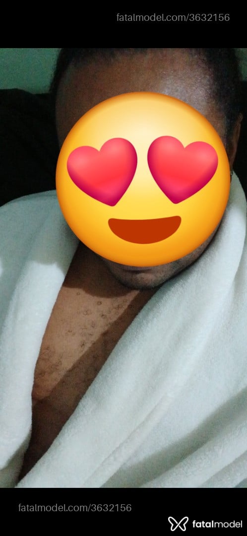 Acompanhante homem morena (o) de olhos pretos - Augusto Reaal