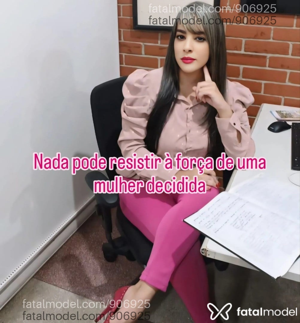 Acompanhante mulher com cabelo castanho de olhos castanhos - Erika