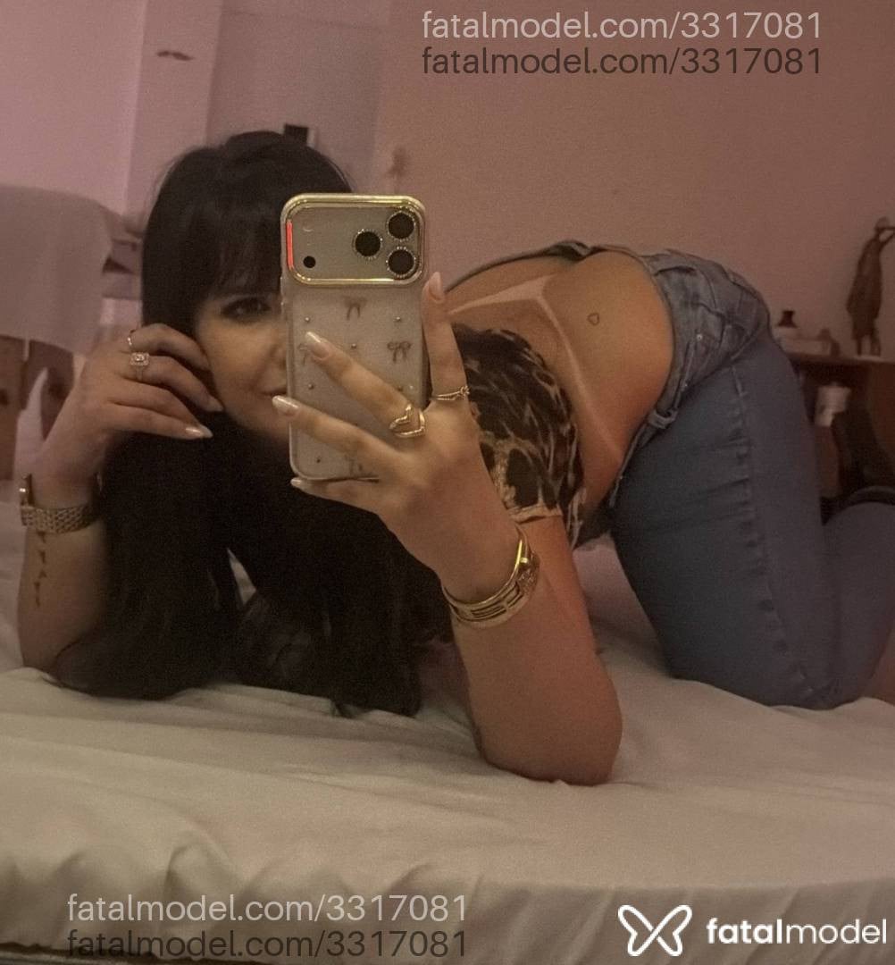 Acompanhante mulher morena (o) de olhos castanhos - Júlia Miranda