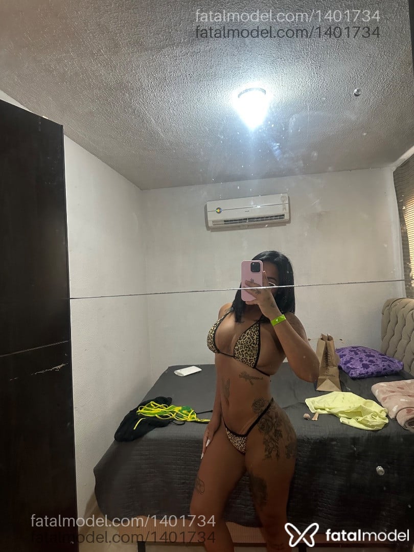 Acompanhante mulher morena (o) de olhos castanhos - Melissa