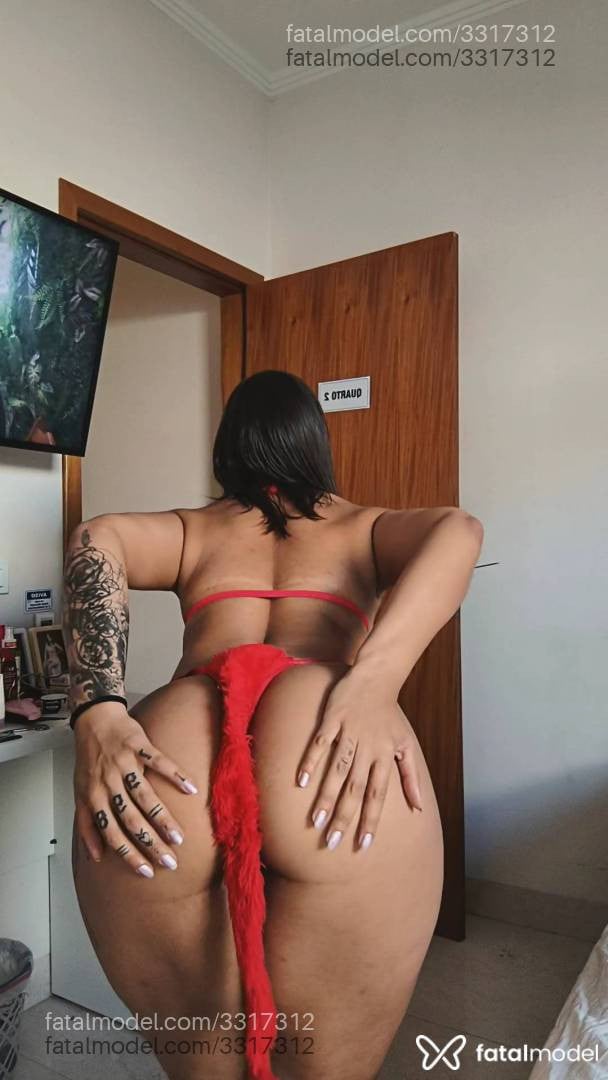 Acompanhante mulher com cabelo castanho de olhos castanhos em Alta Floresta - Mirella Ventura