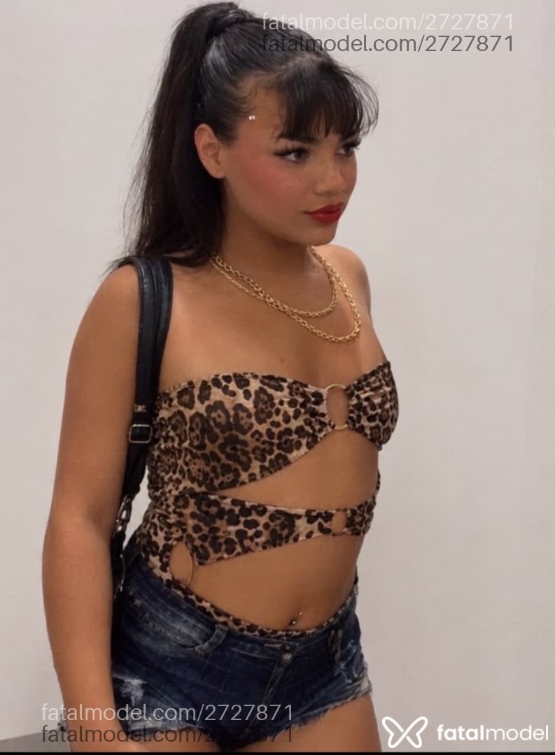 Acompanhante mulher trans morena (o) de olhos pretos - Rebecca