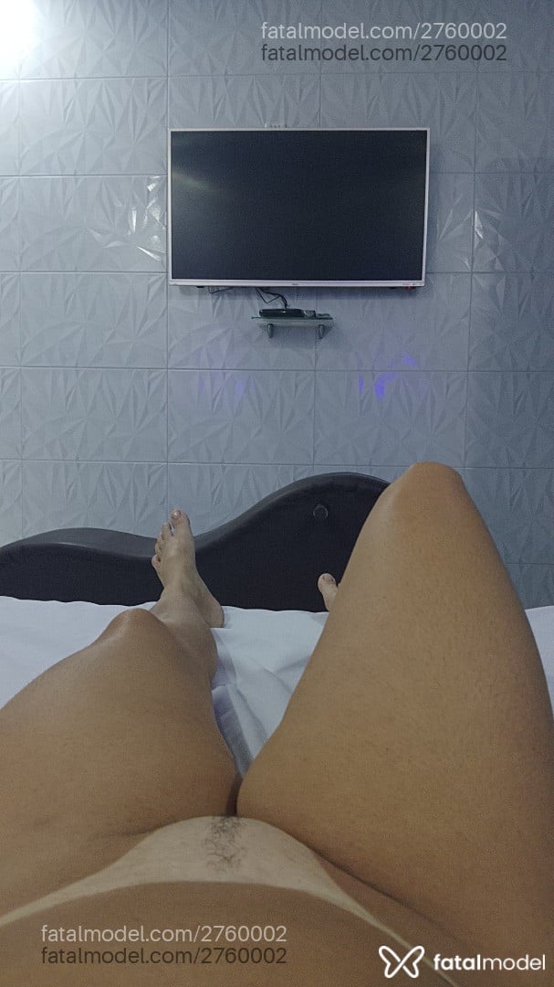 Acompanhante mulher loira (o) de olhos mel - Camila Bitencurt