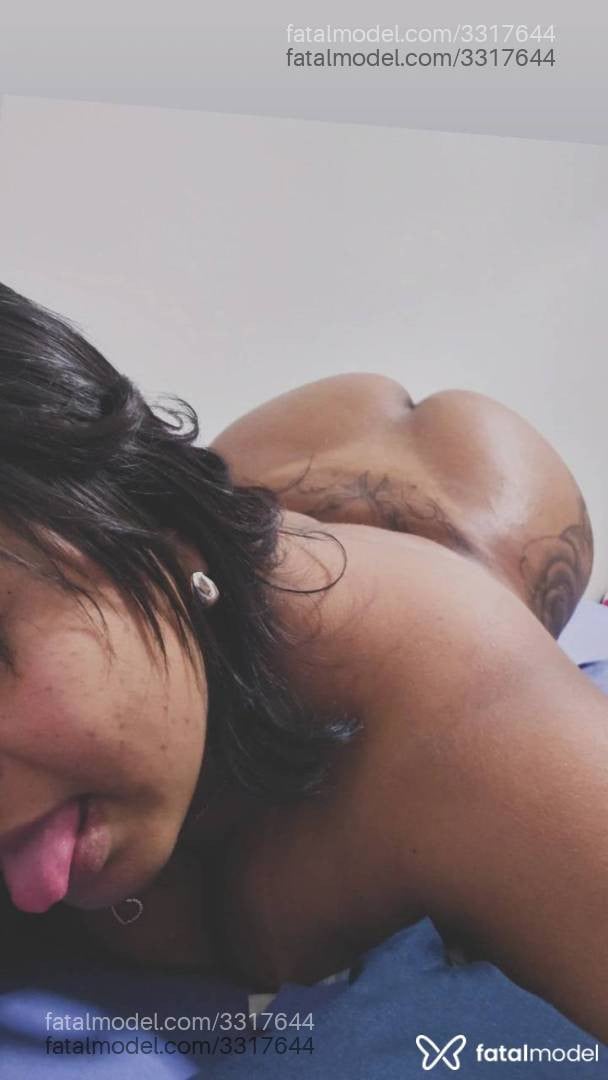 Acompanhante mulher morena (o) de olhos castanhos - Bruninha