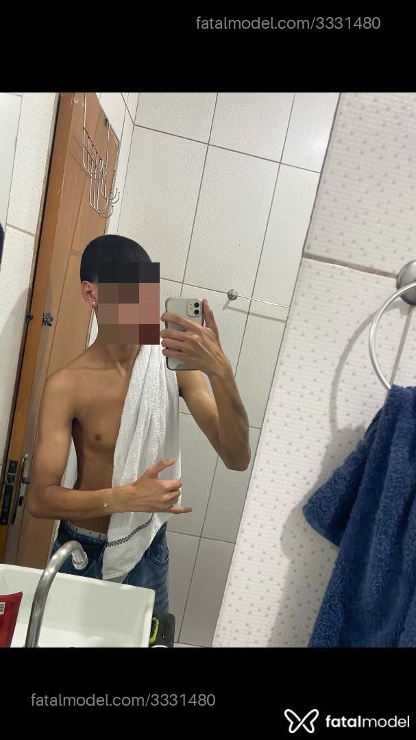 Acompanhante homem morena (o) de olhos castanhos - Pietro Araújo