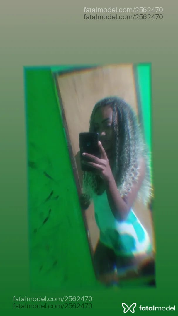 Acompanhante mulher com cabelo castanho de olhos castanhos - Milly