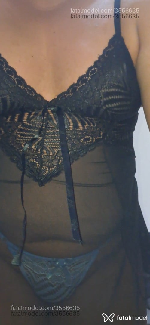 Acompanhante mulher trans morena (o) de olhos pretos - Penélope