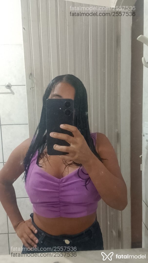 Acompanhante mulher morena (o) de olhos castanhos - Carol Mel