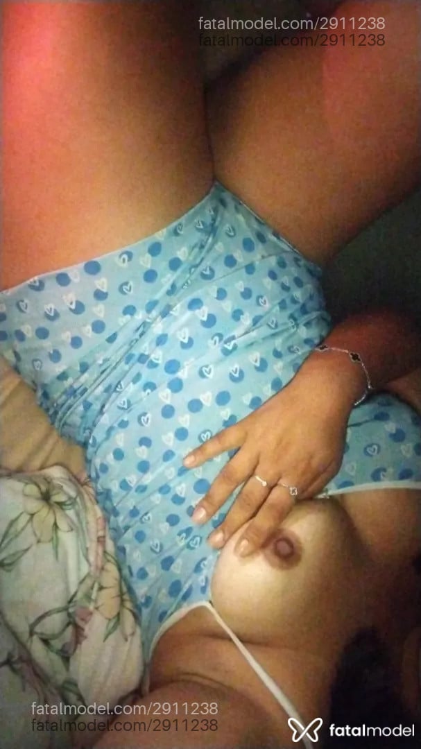 Acompanhante mulher morena (o) de olhos pretos - Sheila