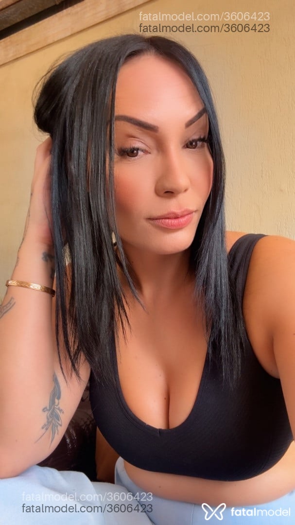 Acompanhante mulher morena (o) de olhos castanhos - Nina Ferraz