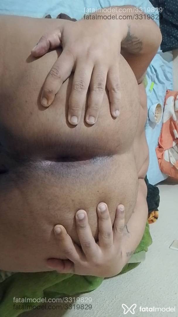 Acompanhante mulher trans loira (o) de olhos pretos - Julia