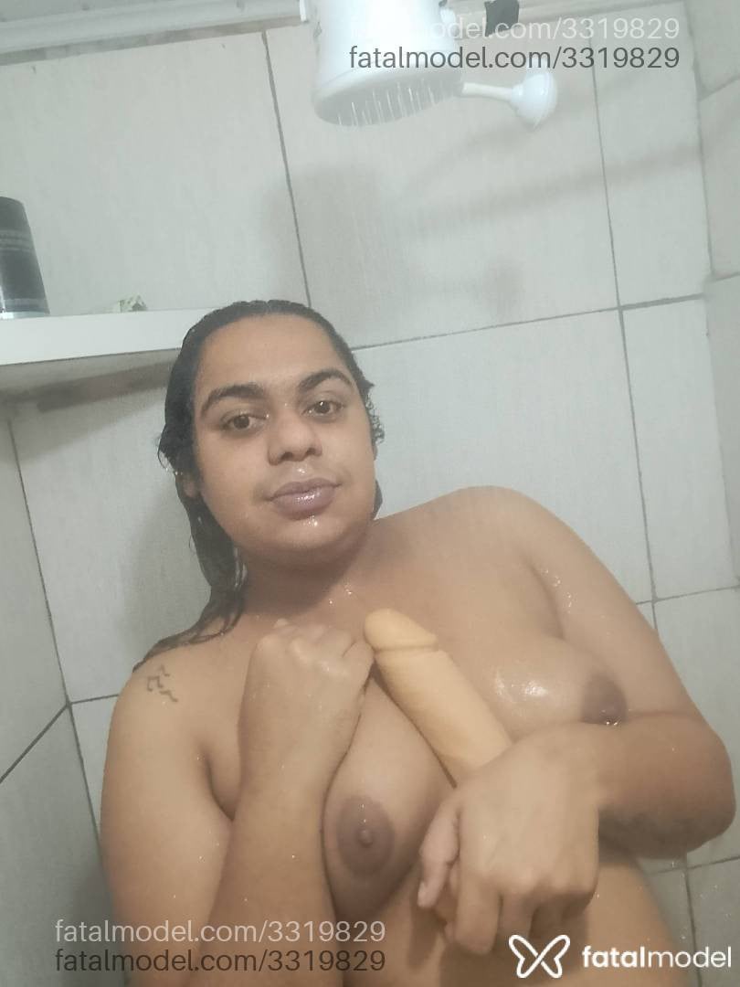Acompanhante mulher trans loira (o) de olhos pretos em Arapongas - Julia