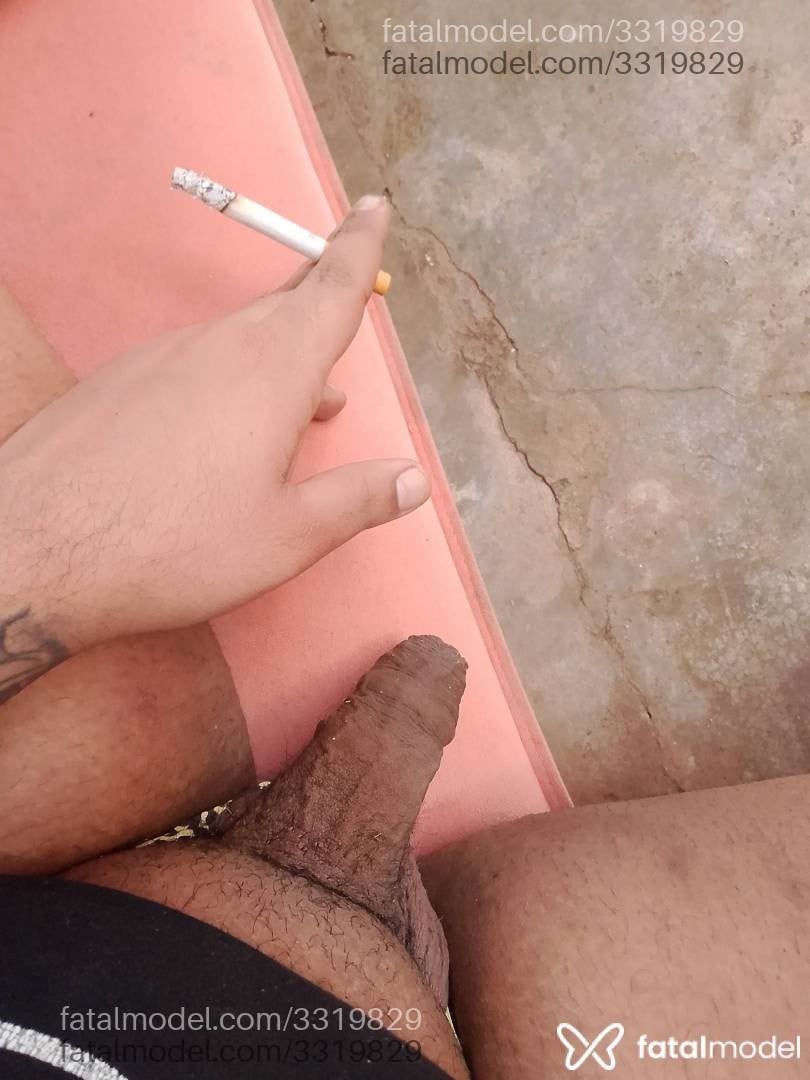 Acompanhante mulher trans loira (o) de olhos pretos - Julia
