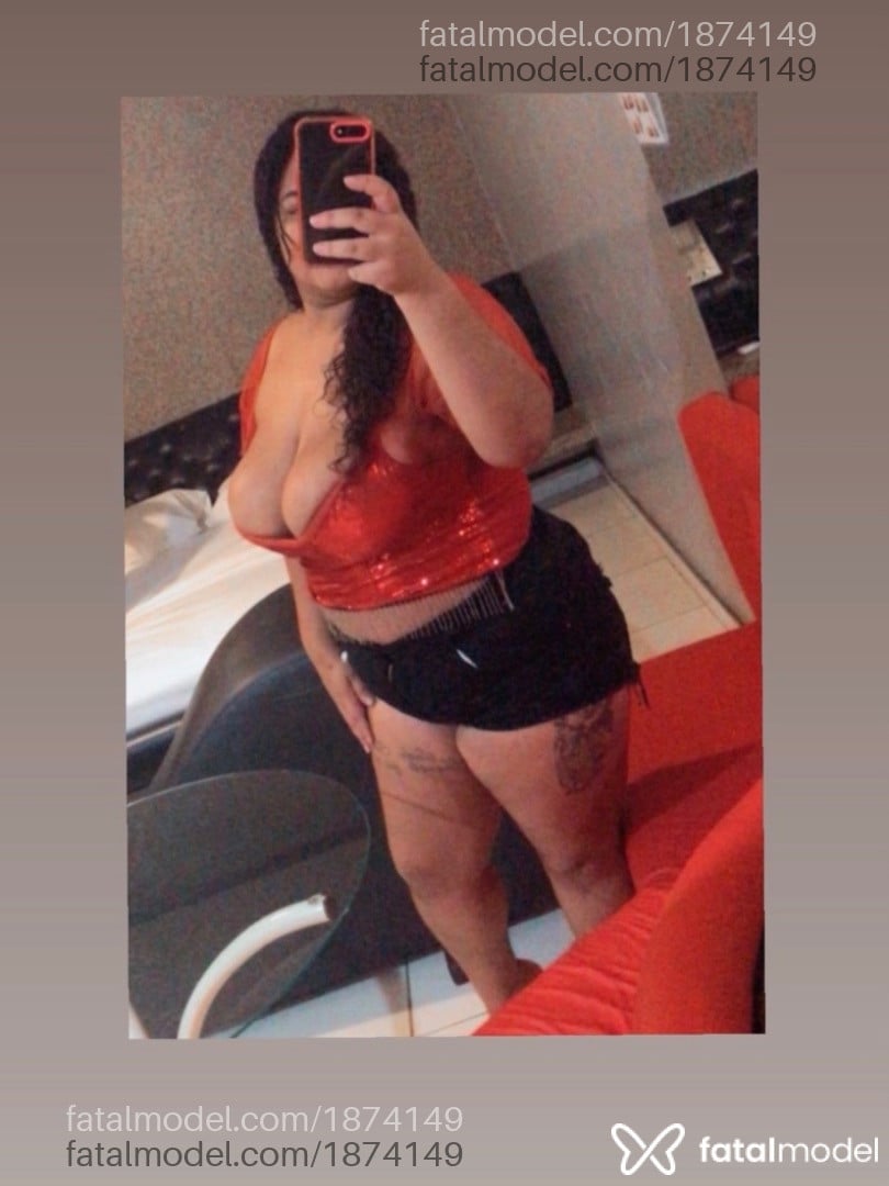 Acompanhante mulher com cabelo castanho de olhos castanhos - Danynha