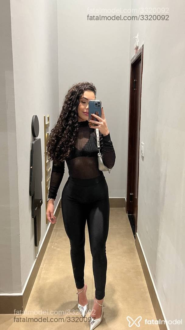 Acompanhante mulher com cabelo castanho de olhos castanhos em Ribeirão Preto - Rayssa