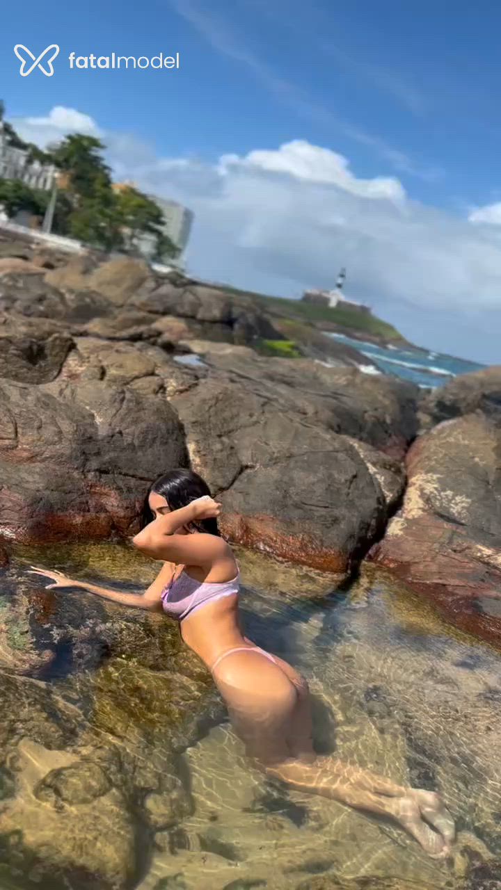 Acompanhante mulher com cabelo castanho de olhos castanhos em Uberlândia - Ester