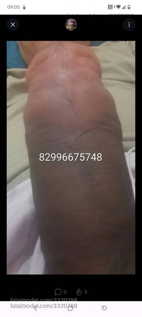 Acompanhante homem com cabelo castanho de olhos pretos - João Paulo