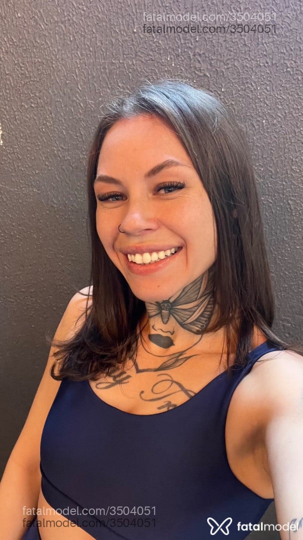 Acompanhante mulher loira (o) de olhos verdes - Katerine
