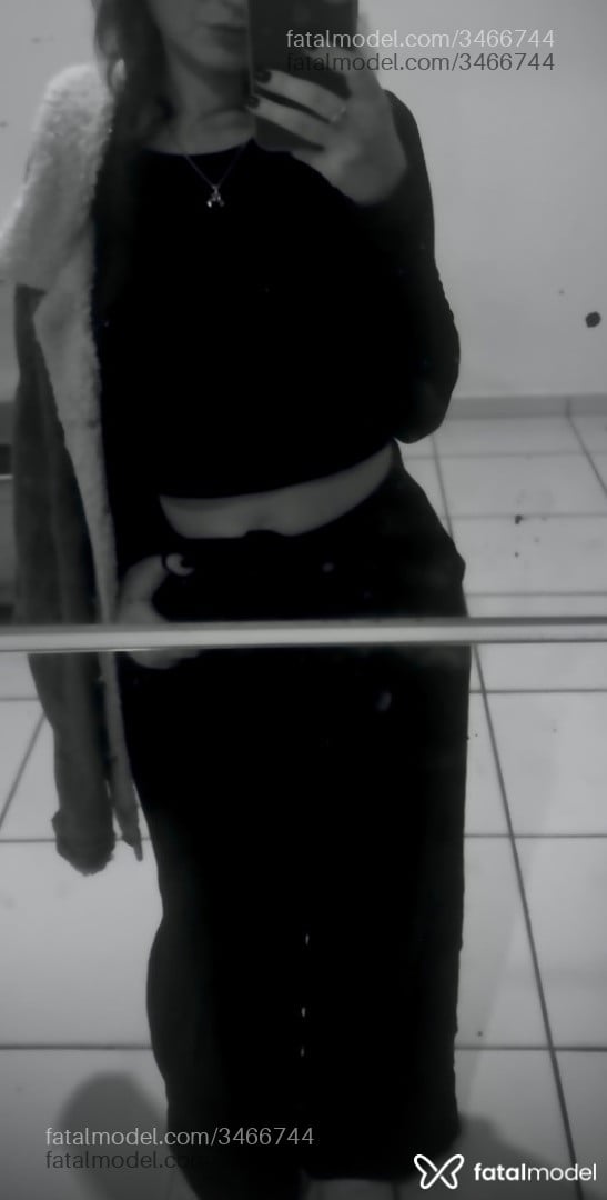 Acompanhante mulher morena (o) de olhos castanhos - Clara