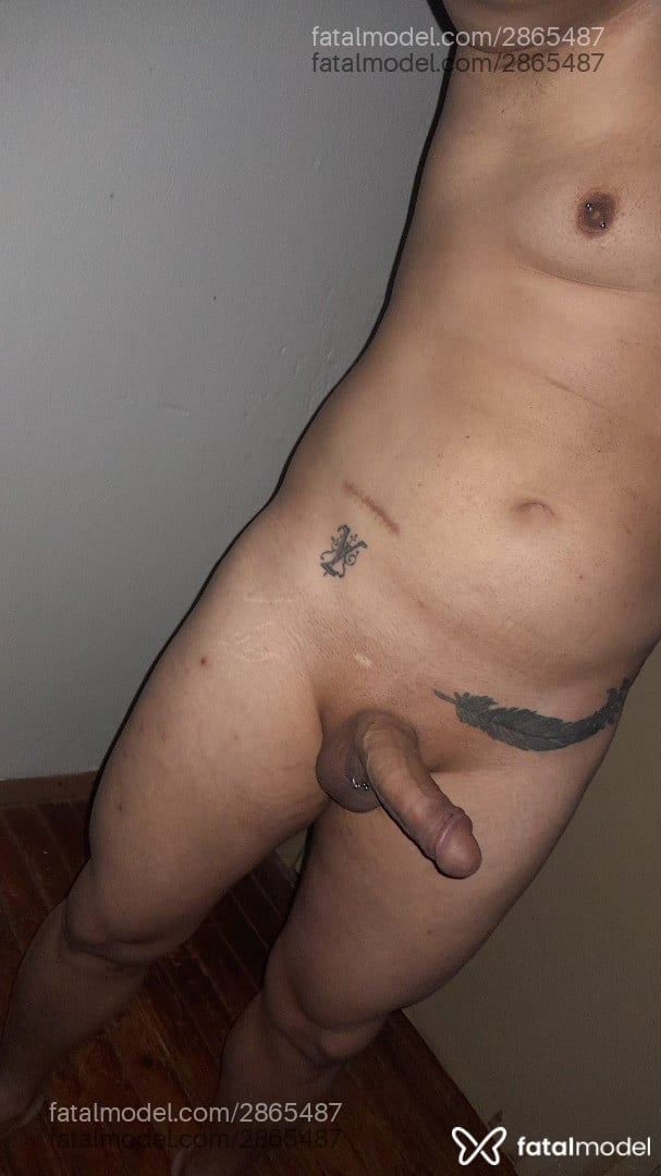 Acompanhante homem com cabelo castanho de olhos castanhos - Yeiser