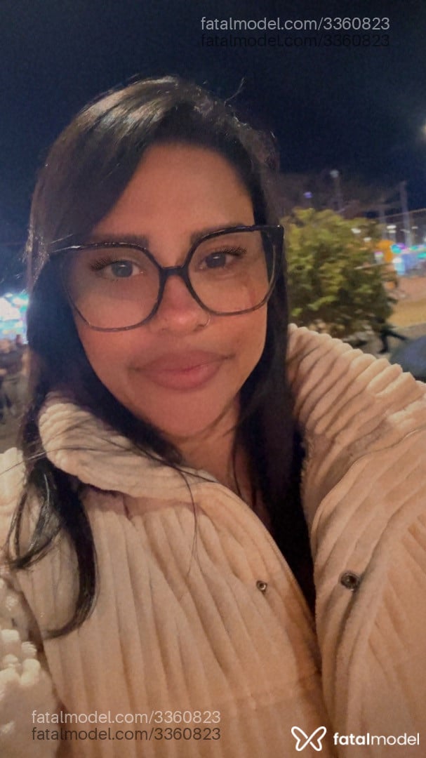 Acompanhante mulher com cabelo castanho de olhos castanhos - Fernanda