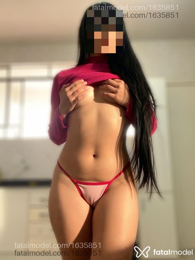 Acompanhante mulher morena (o) de olhos castanhos - Maya Maria