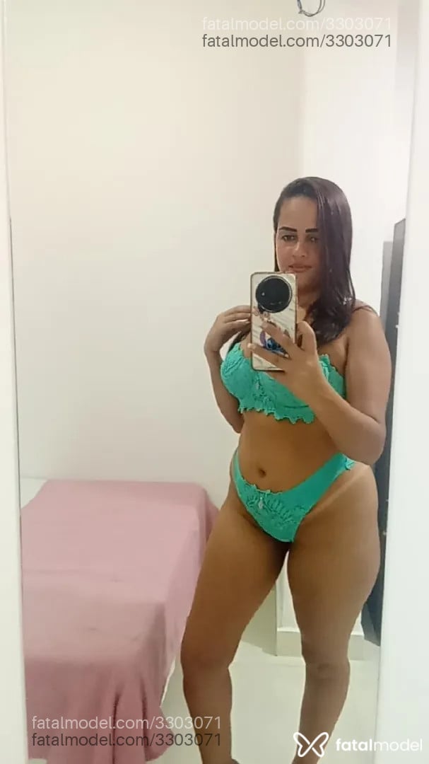 Acompanhante mulher morena (o) de olhos mel - Amanda