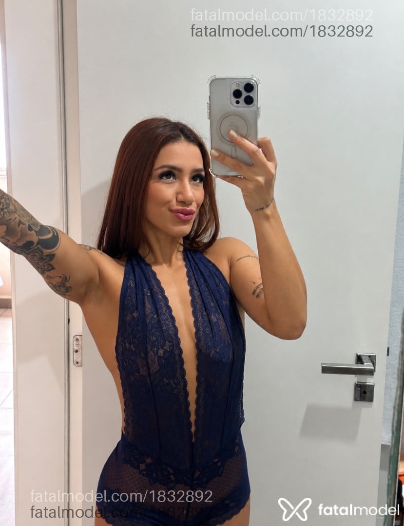 Acompanhante mulher com cabelo castanho de olhos castanhos - Victoria