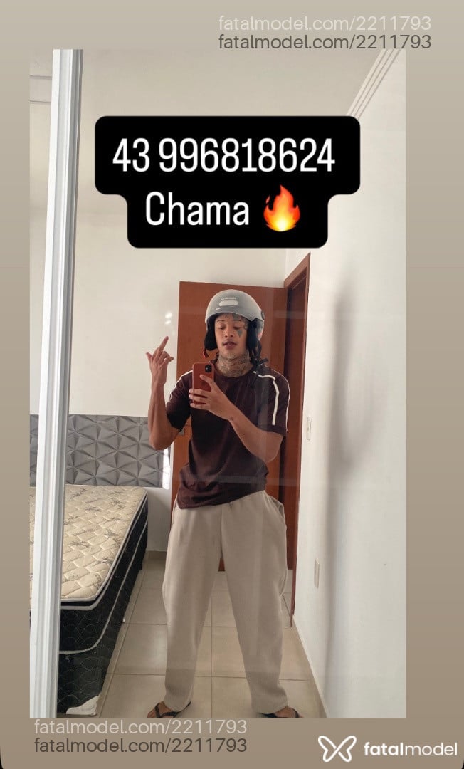 Acompanhante homem morena (o) de olhos pretos - Gustavo