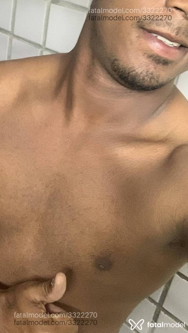 Acompanhante homem morena (o) de olhos castanhos em Virtual Acompanhante homem morena (o) de olhos castanhos em Virtual - Daniel