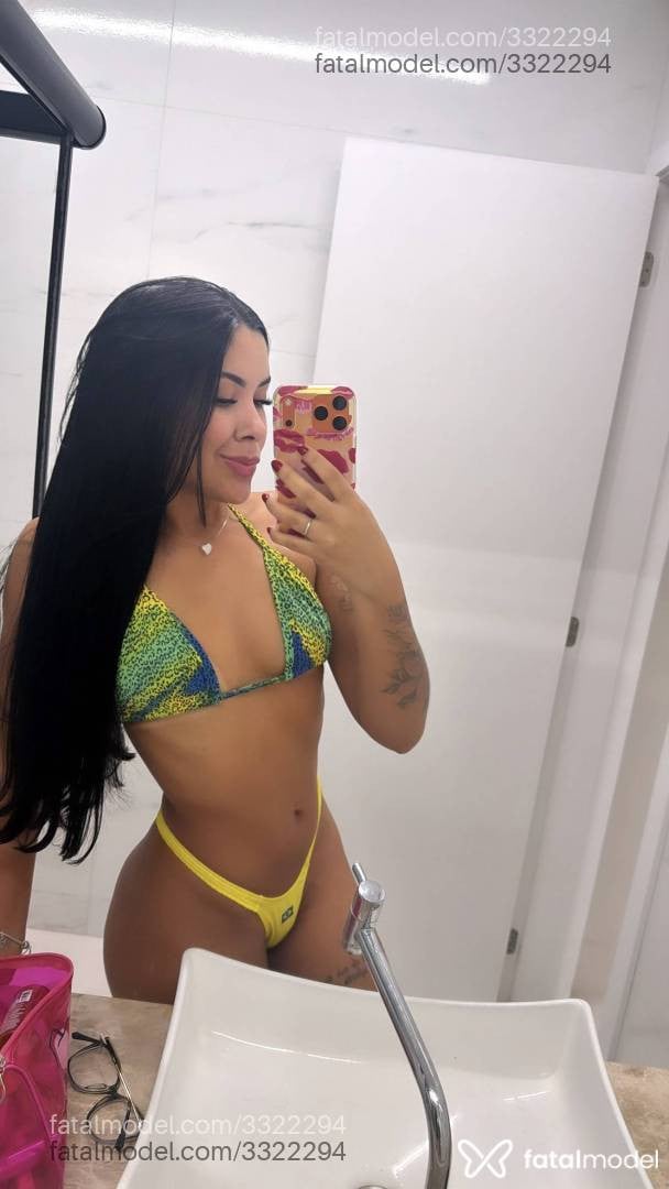 Acompanhante mulher morena (o) de olhos castanhos - Francielly