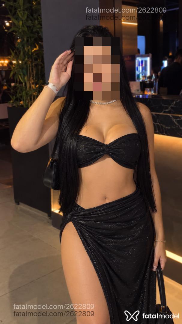 Acompanhante mulher morena (o) de olhos castanhos - Scarlet