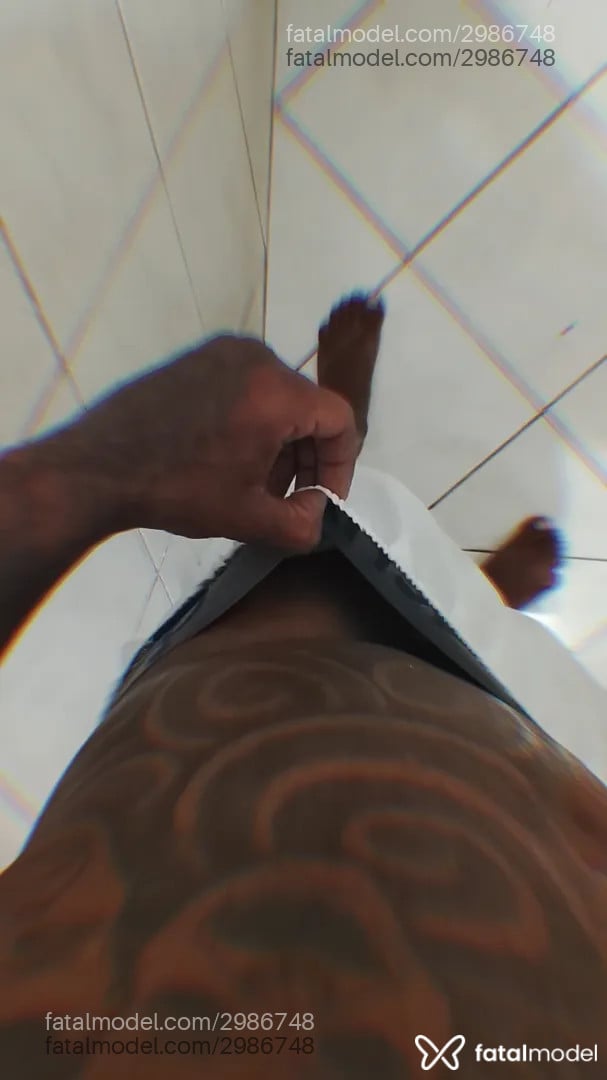 Acompanhante homem com cabelo castanho de olhos castanhos - Benjamin Acompanhante homem com cabelo castanho de olhos castanhos - Benjamin