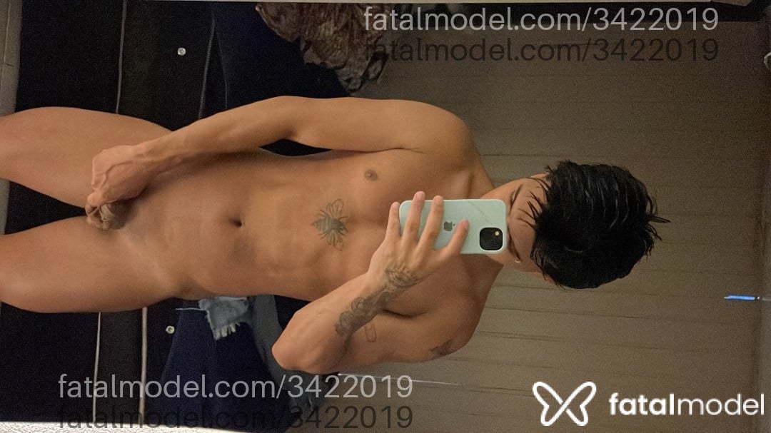 Acompanhante homem morena (o) de olhos castanhos - Eduardo
