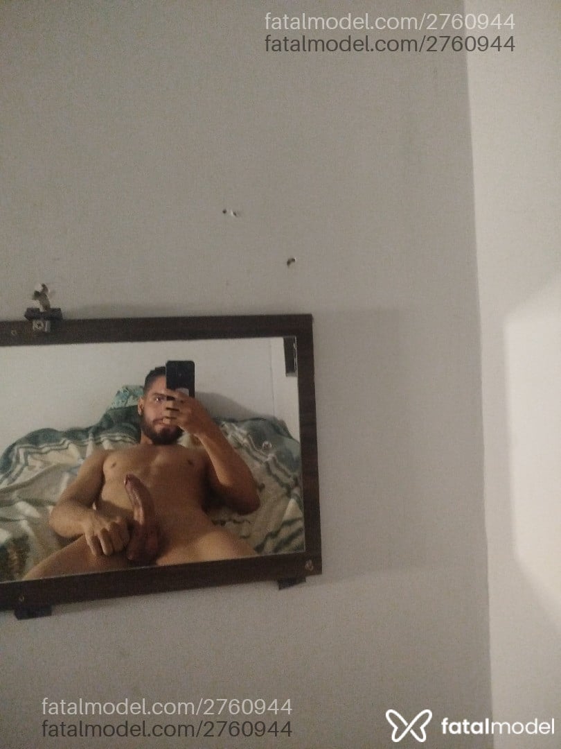 Acompanhante homem morena (o) de olhos castanhos - Goianinho