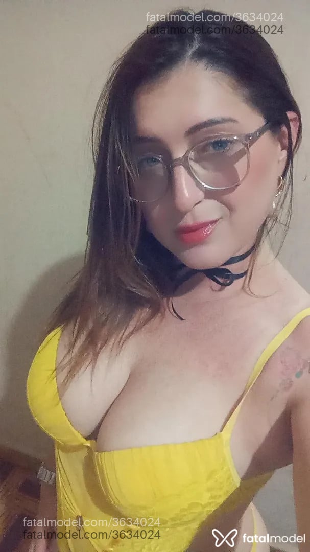 Acompanhante mulher ruiva (o) de olhos azuis - Alinefer