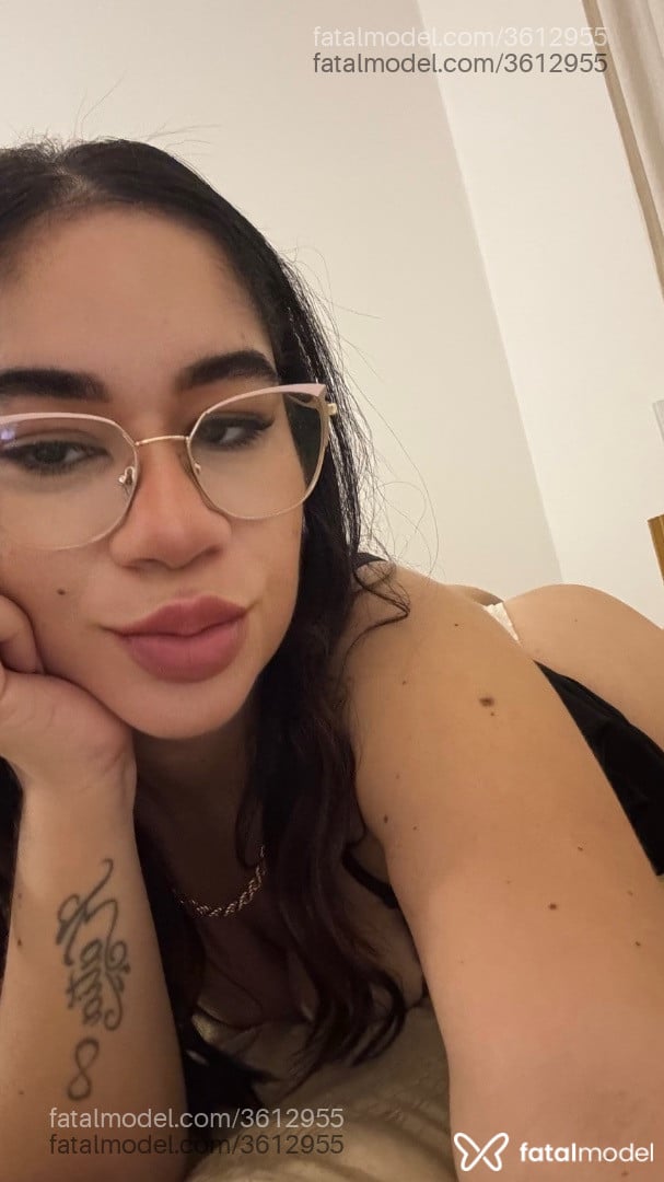 Acompanhante mulher morena (o) de olhos castanhos - Fernanda