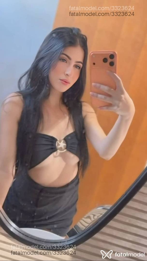 Acompanhante mulher morena (o) de olhos azuis em Patrocínio - Isadora