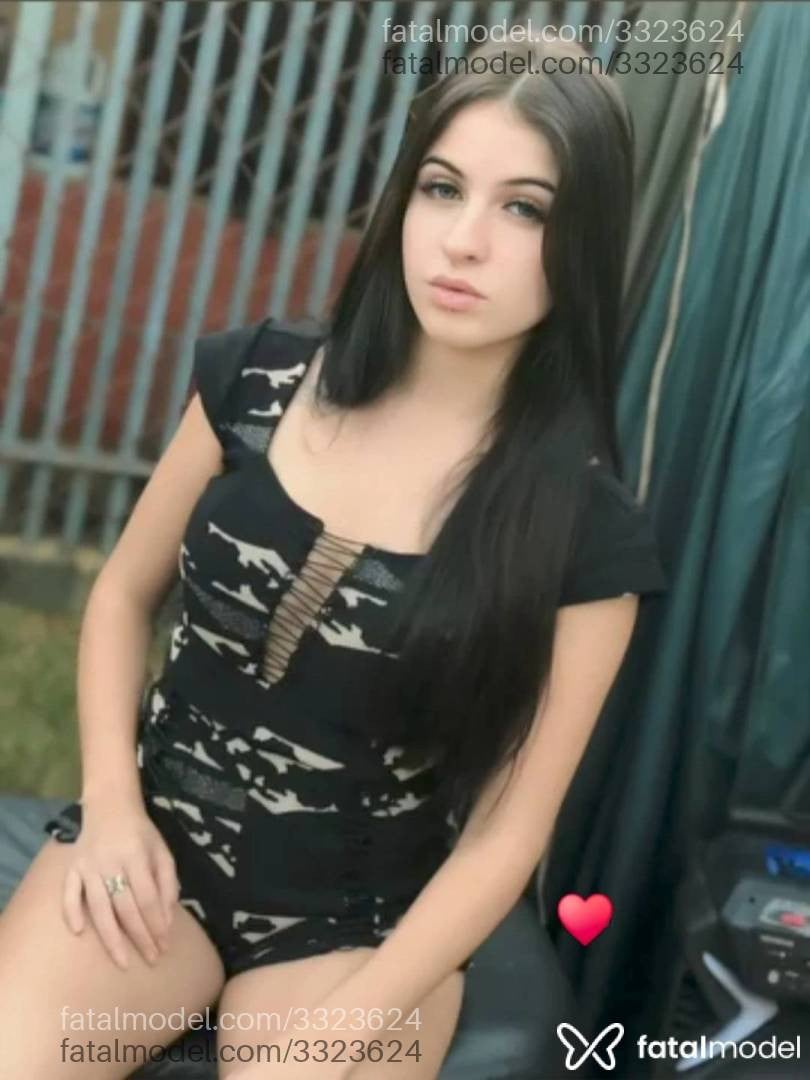Acompanhante mulher morena (o) de olhos azuis em Patrocínio - Isadora