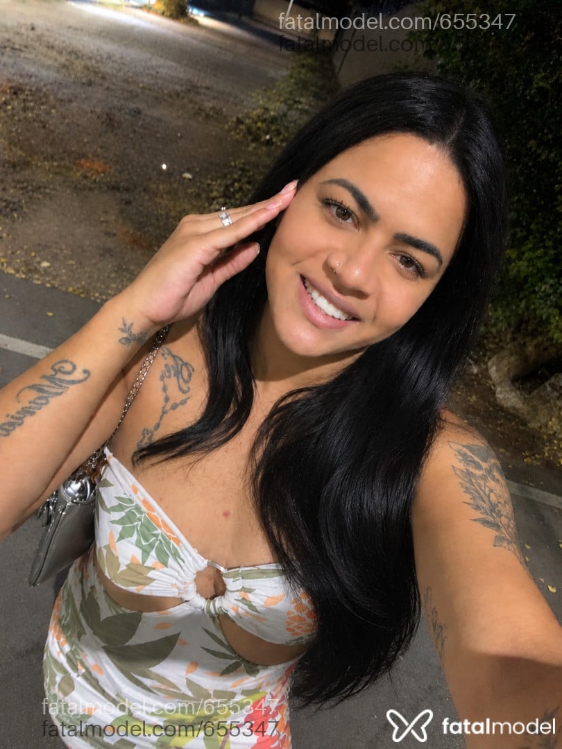 Acompanhante travesti morena (o) de olhos castanhos - Ágatha Arrais