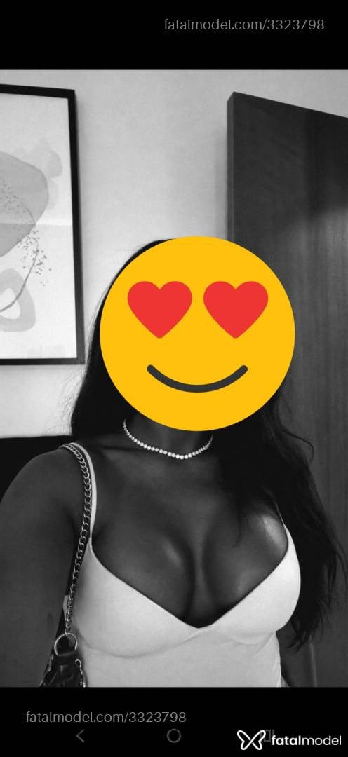 Acompanhante mulher com cabelo castanho de olhos pretos - Rafaela