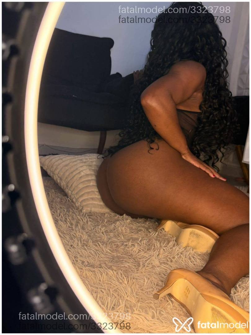 Acompanhante mulher com cabelo castanho de olhos pretos em Rio de Janeiro - Rafaela