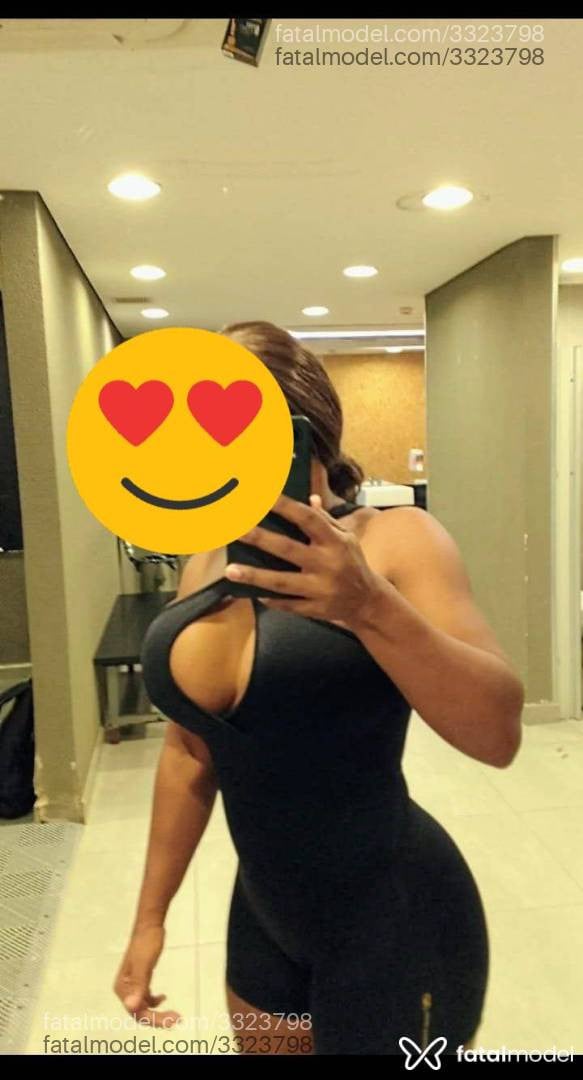 Acompanhante mulher com cabelo castanho de olhos pretos - Rafaela
