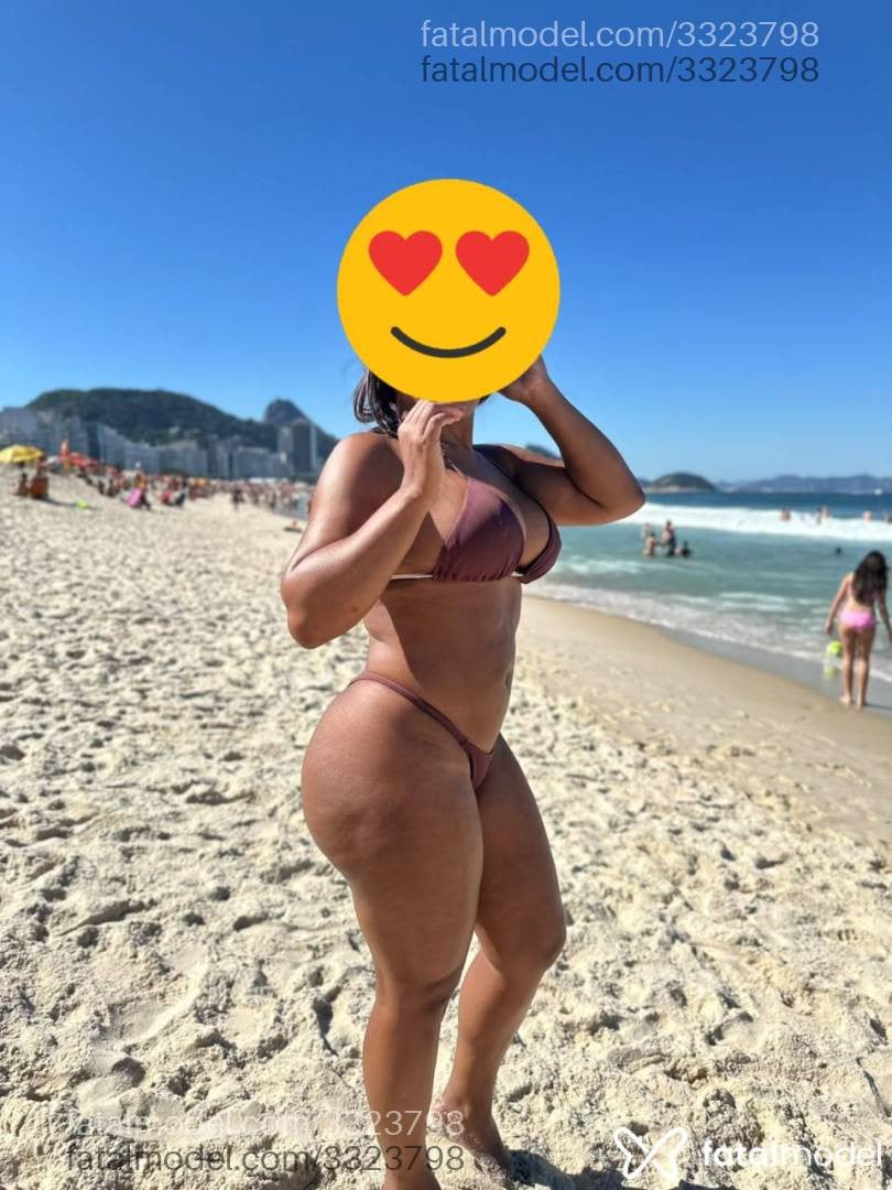 Acompanhante mulher com cabelo castanho de olhos pretos em Rio de Janeiro Acompanhante mulher com cabelo castanho de olhos pretos em Rio de Janeiro - Rafaela