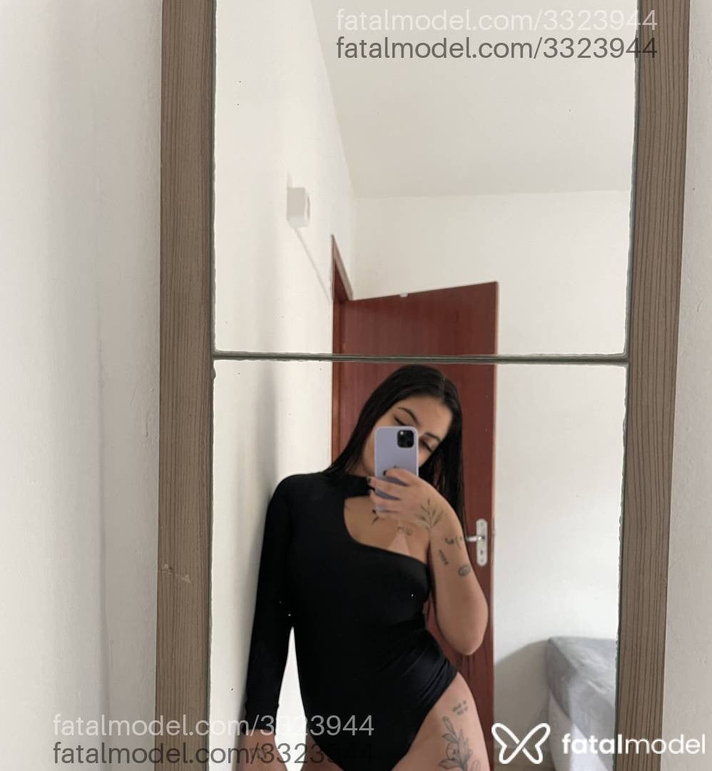 Acompanhante mulher morena (o) de olhos castanhos - Mel