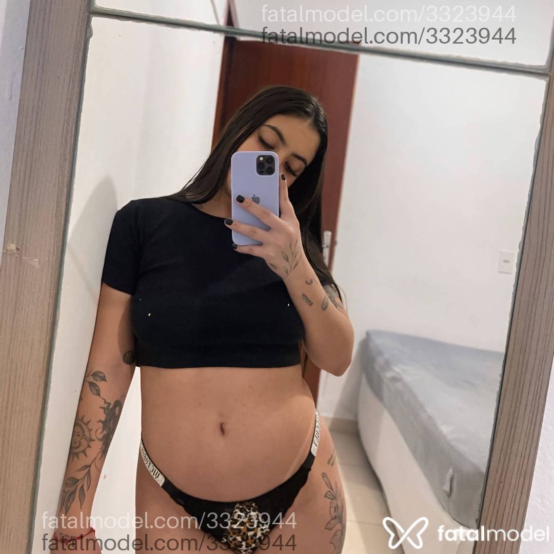 Acompanhante mulher morena (o) de olhos castanhos - Mel