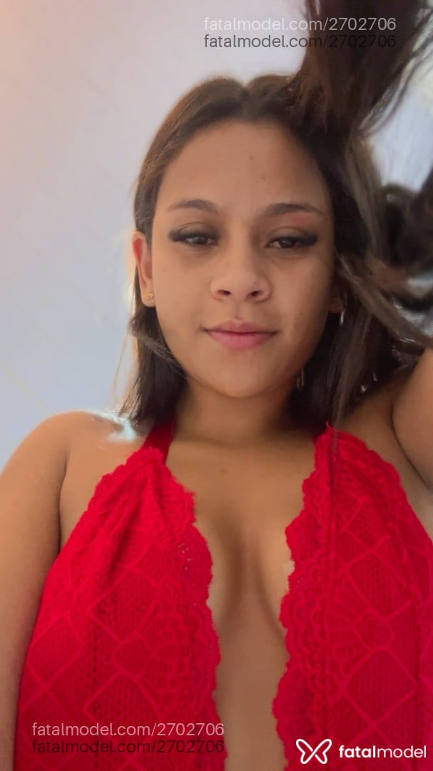 Acompanhante mulher morena (o) de olhos castanhos - Suzy