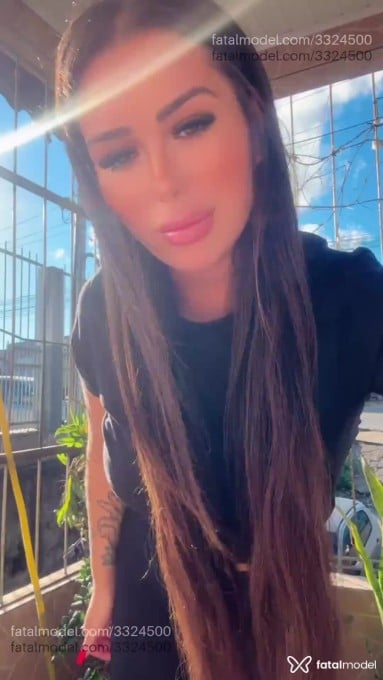 Acompanhante mulher com cabelo castanho de olhos mel em Porto Alegre - Morena