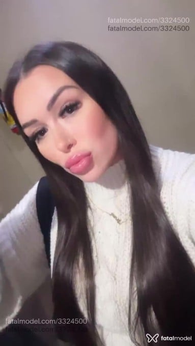Acompanhante mulher com cabelo castanho de olhos mel em Porto Alegre - Morena