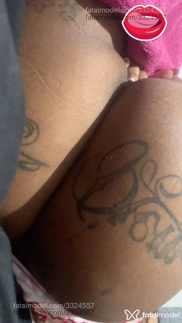 Acompanhante mulher com cabelo castanho de olhos castanhos em Resende - Kethellen
